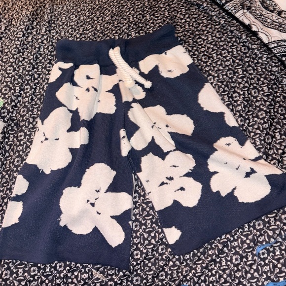 Family First Milano Other - NWT Designer Family First Navy Floral Knit Drawstring Men’s Shorts M